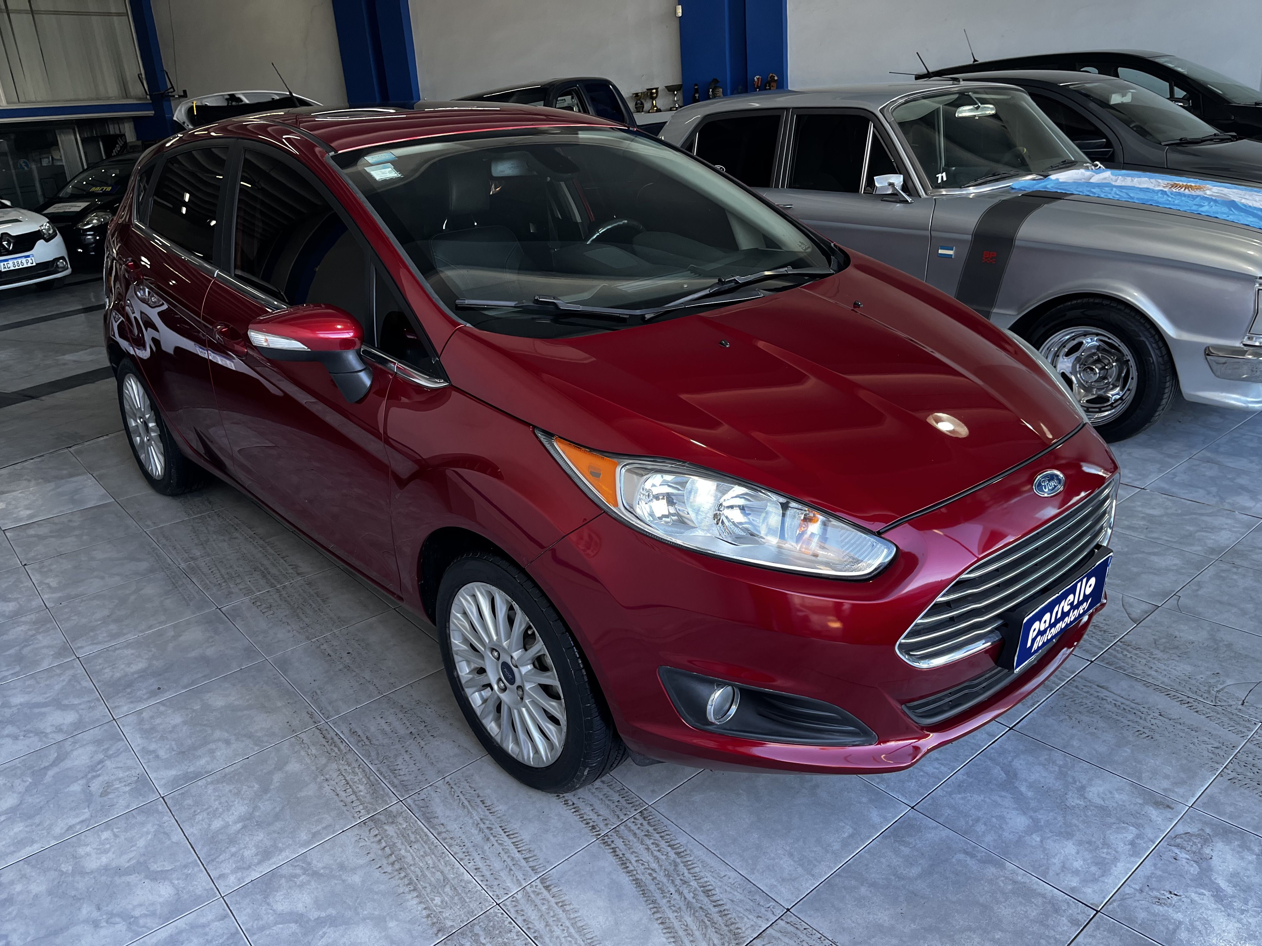 FORD FIESTA TITANIUM POWERSHIFT