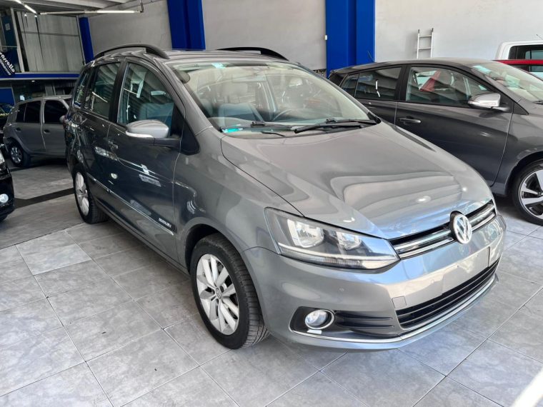 VOLKSWAGEN SURAN 1.6 HIGHLINE AUT