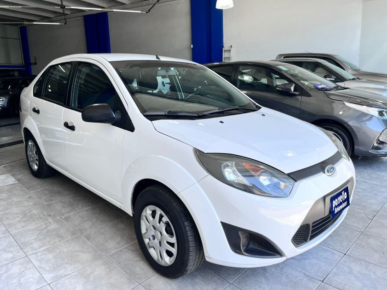 FORD FIESTA MAX 1.6 AMBIENTE PLUS MP3
