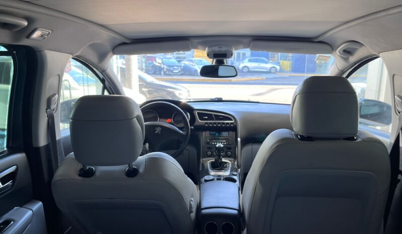 3008 Premium Plus 2012 lleno