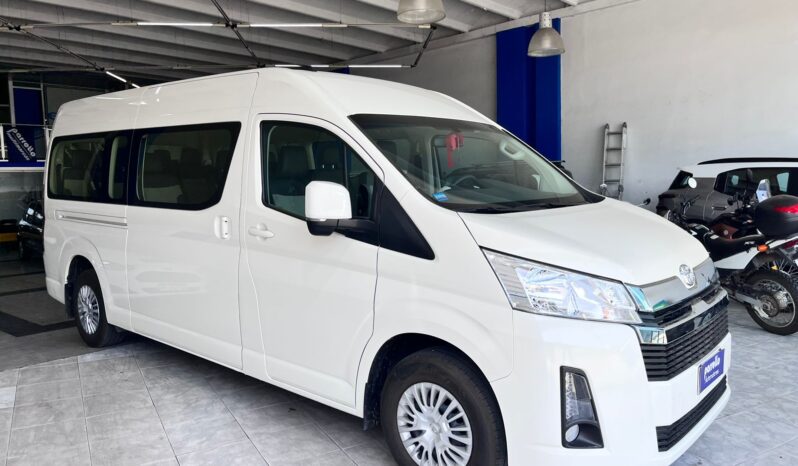 Toyota Hiace Commuter Aut 2025 13+1 lleno