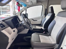 Toyota Hiace Commuter Aut 2025 13+1