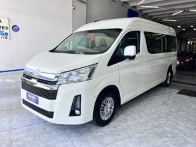 Toyota Hiace Commuter Aut 2025 13+1