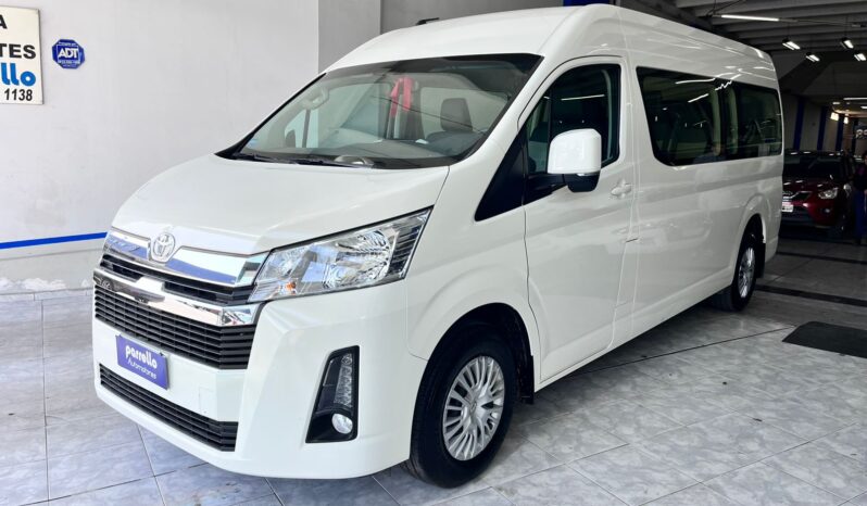 Toyota Hiace Commuter Aut 2025 13+1 lleno