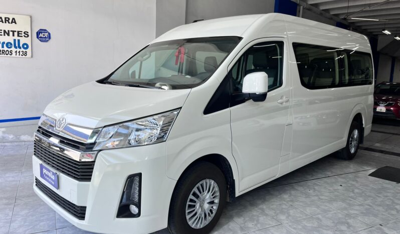 Toyota Hiace Commuter Aut 2025 13+1 lleno