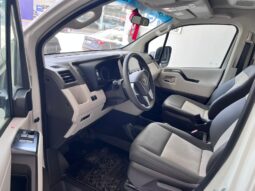 Toyota Hiace Commuter Aut 2025 13+1 lleno