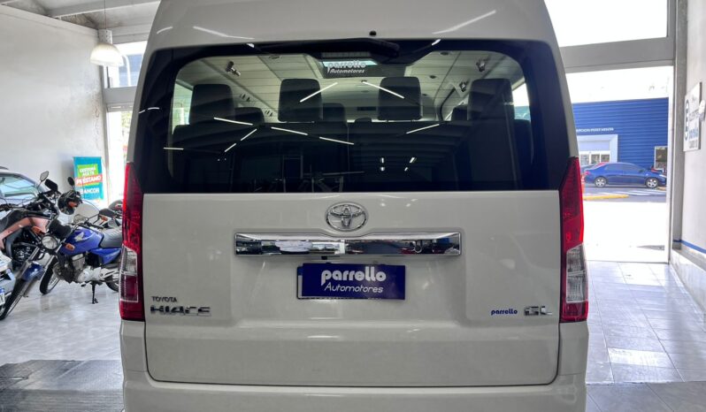 Toyota Hiace Commuter Aut 2025 13+1 lleno