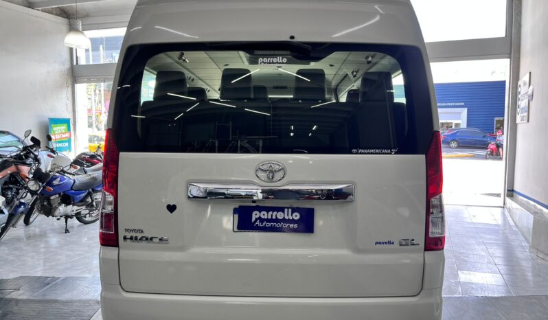 Toyota Hiace Commuter Aut 2025 13+1 lleno
