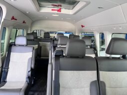 Toyota Hiace Commuter Aut 2025 13+1 lleno