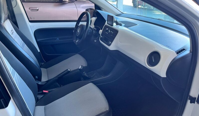 Volkswagen Up White 2015 lleno