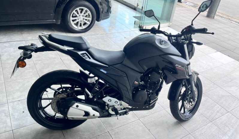 YAMAHA FZ 25 2023 250 CC lleno