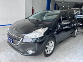 Peugeot 208 Allure Navegador 2014