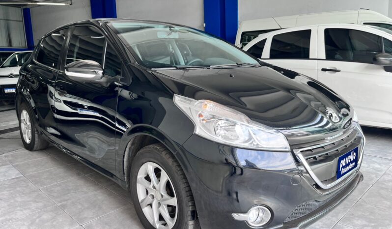 Peugeot 208 Allure Navegador 2014 lleno
