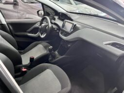 Peugeot 208 Allure Navegador 2014 lleno