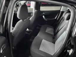 Peugeot 208 Allure Navegador 2014 lleno