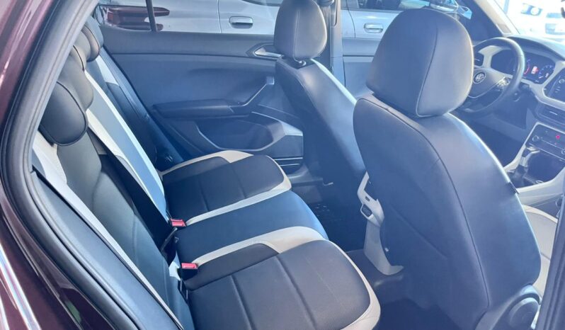 T-CROSS HIGHLINE AT 2019 lleno