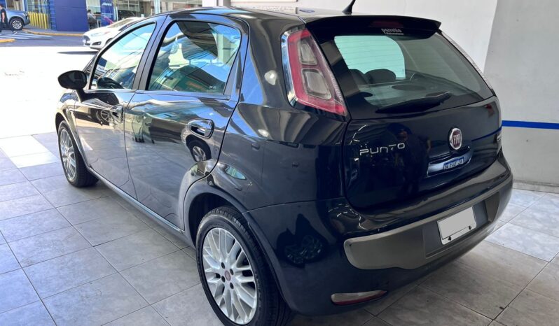 FIAT PUNTO ESSENSE GNC 2013 lleno