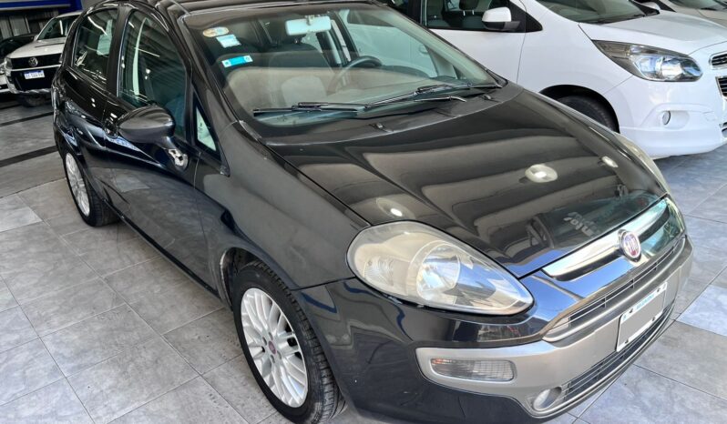 FIAT PUNTO ESSENSE GNC 2013 lleno