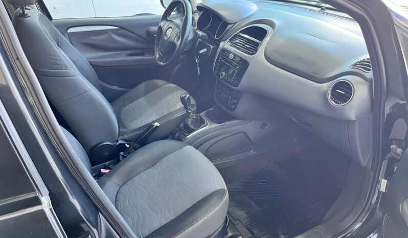 FIAT PUNTO ESSENSE GNC 2013 lleno