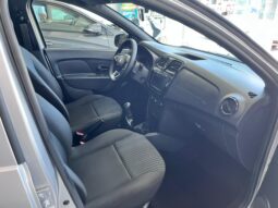 RENAULT LOGAN LIFE 2023 lleno