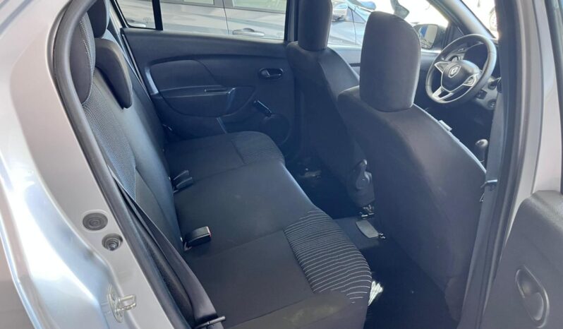 RENAULT LOGAN LIFE 2023 lleno