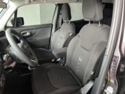 RENEGADE SPORT 1.8 AT 2025 lleno